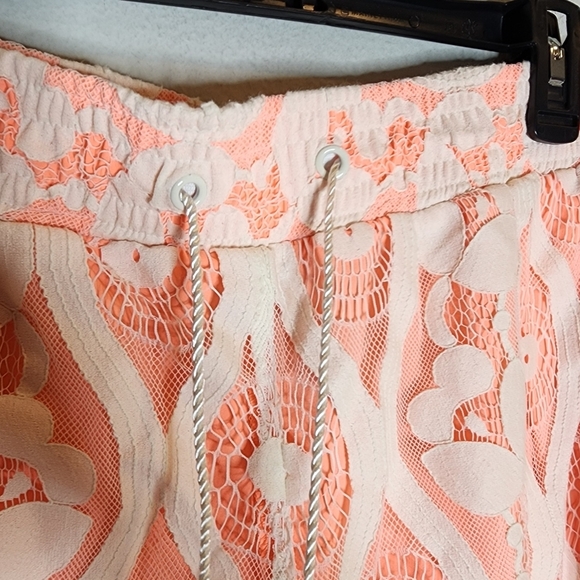 Lane Bryant Lace Mesh Cream Peach Pull On Shorts. Size 18/20. 2X - Picture 6 of 16